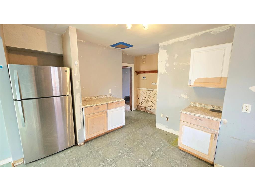 1444 Edgerton Street Saint Paul MN 55130 7042914 image16