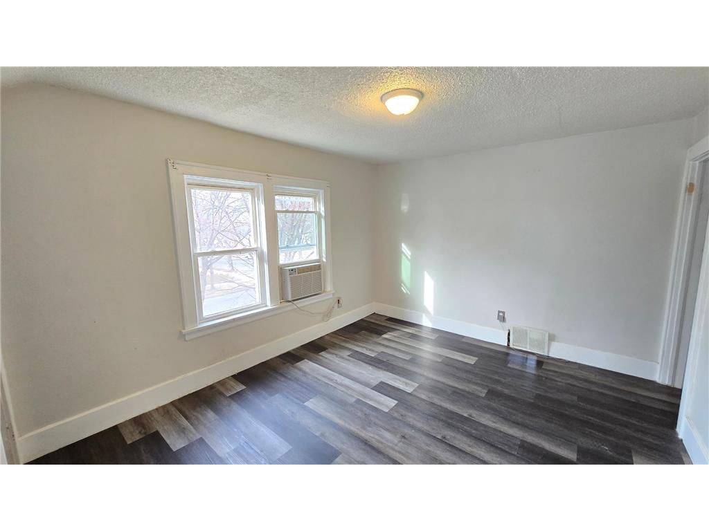 1444 Edgerton Street Saint Paul MN 55130 7042914 image22