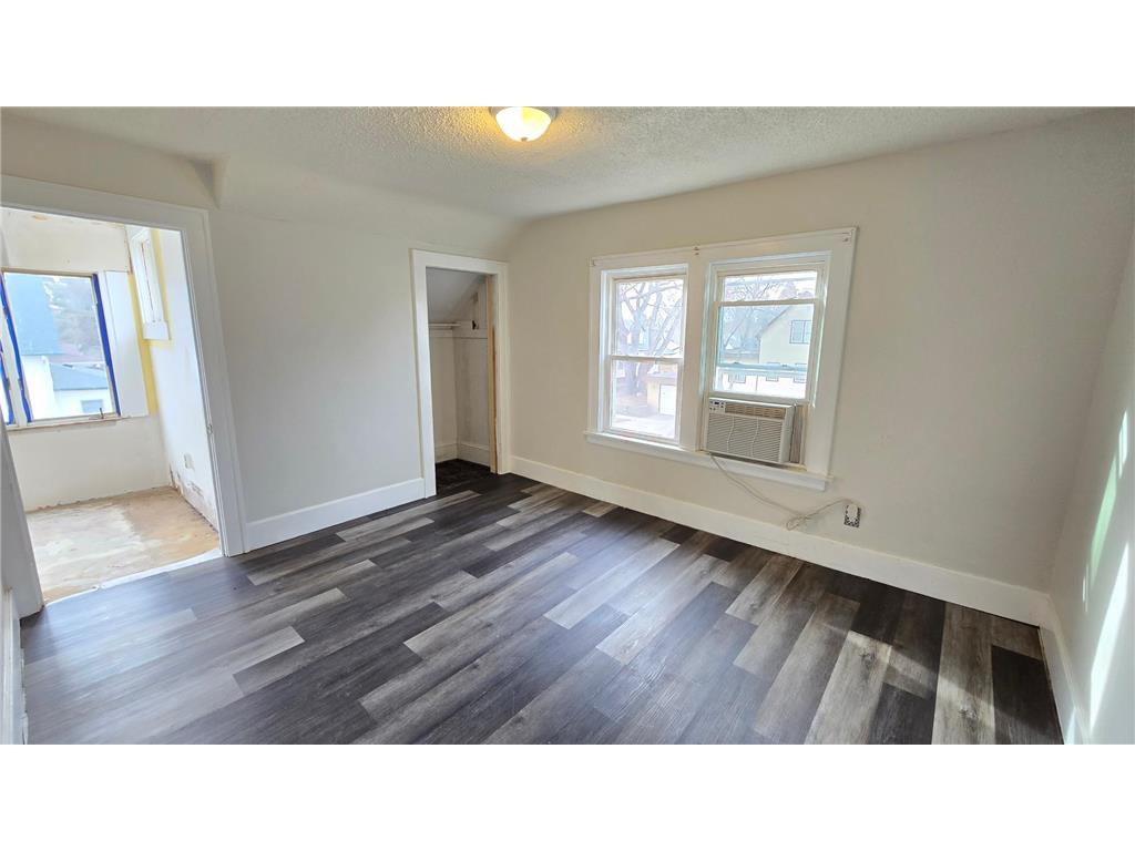 1444 Edgerton Street Saint Paul MN 55130 7042914 image23