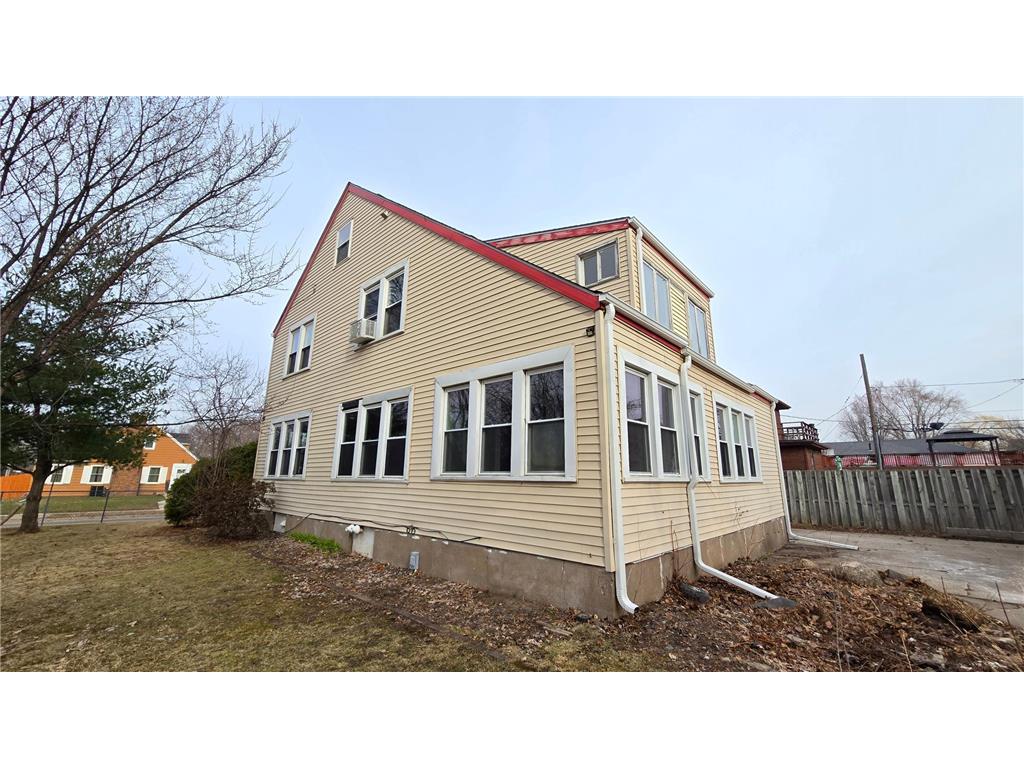 1444 Edgerton Street Saint Paul MN 55130 7042914 image38