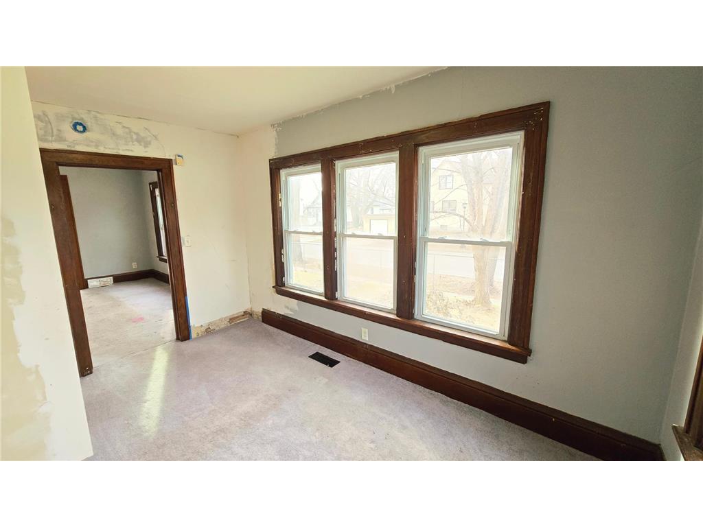 1444 Edgerton Street Saint Paul MN 55130 7042914 image7