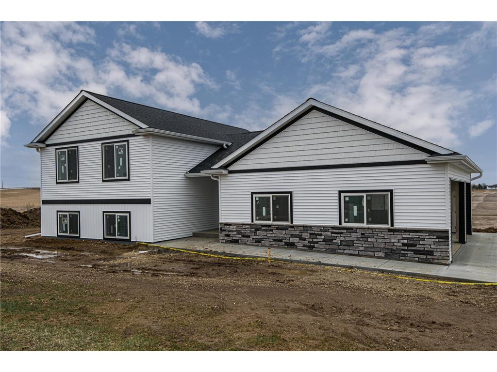 1444 N Pine Drive NE Pine Island MN 55963 6343997 image1