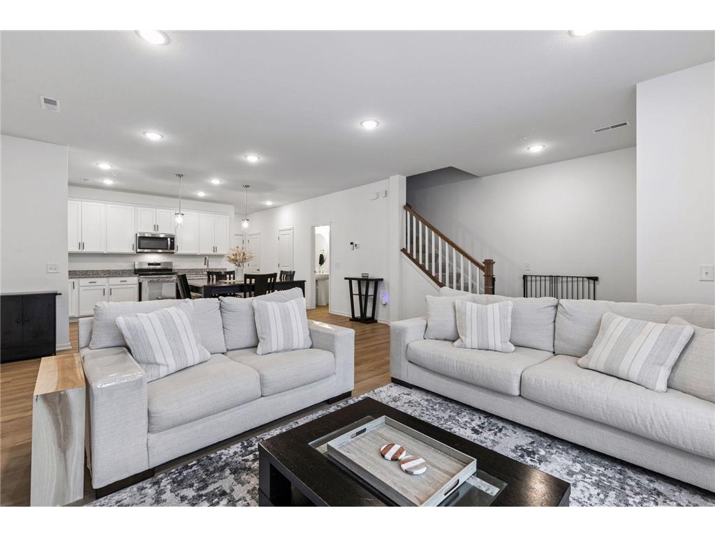 14440 Twin Lakes Circle Burnsville MN 55306 7037319 image14