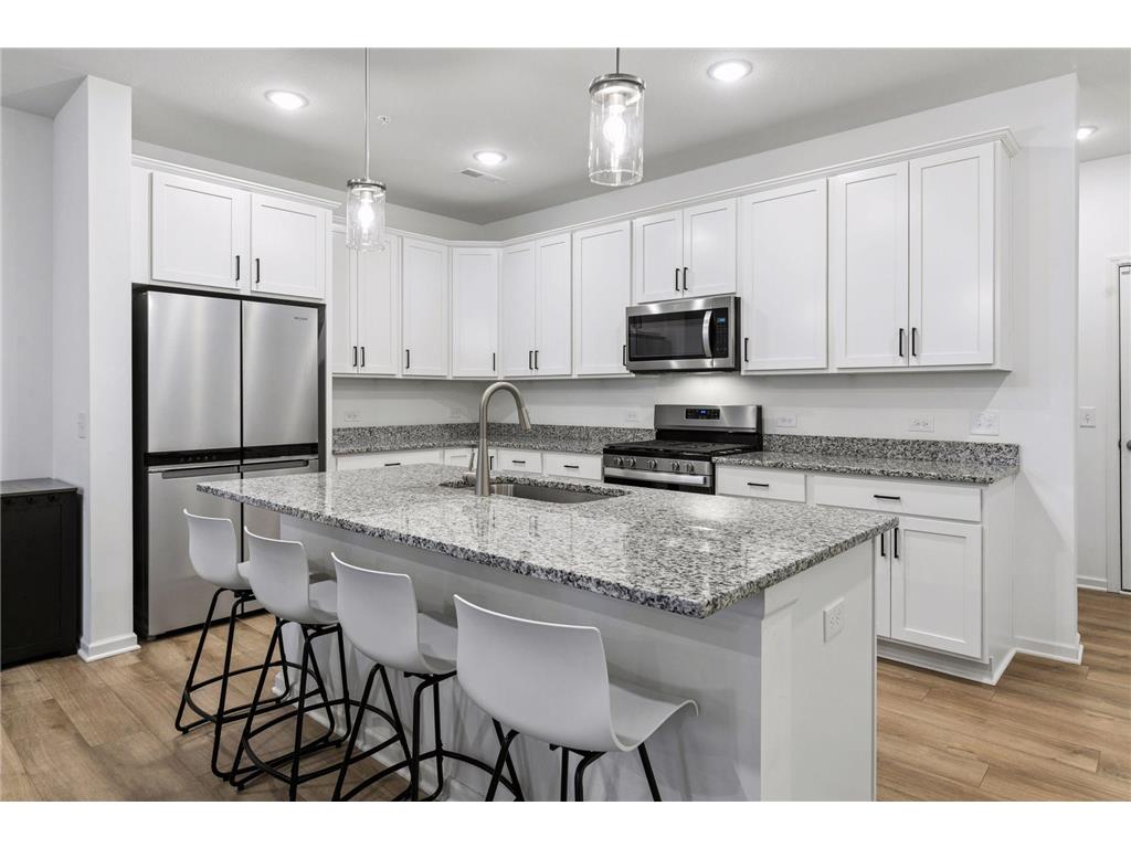 14440 Twin Lakes Circle Burnsville MN 55306 7037319 image20