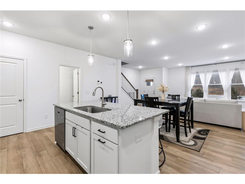 14440 Twin Lakes Circle Burnsville MN 55306 7037319 image23