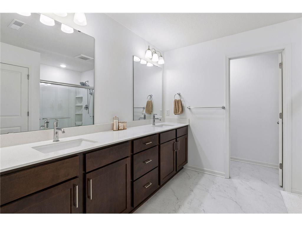 14440 Twin Lakes Circle Burnsville MN 55306 7037319 image32