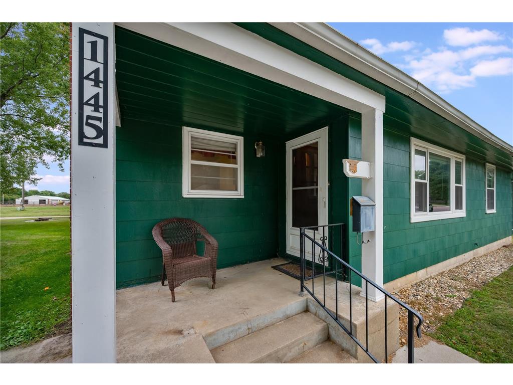 1445 11th Avenue Windom MN 56101 6785495 image1