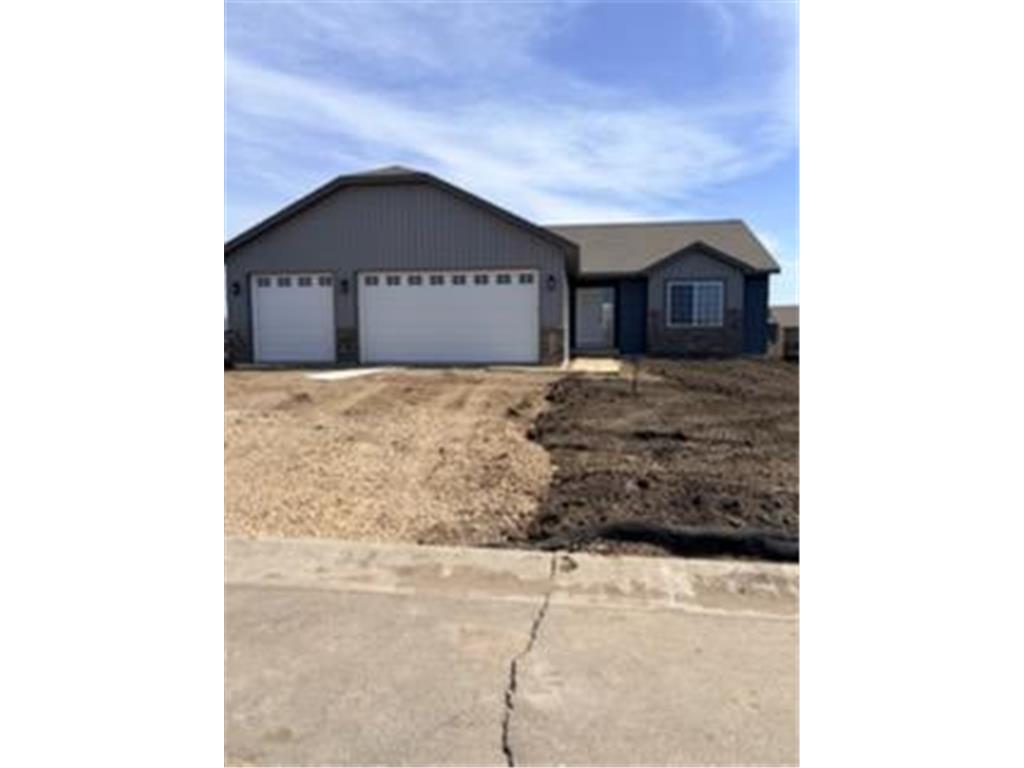 1445 Cullen Street Saint Peter MN 56082 7047684 image1