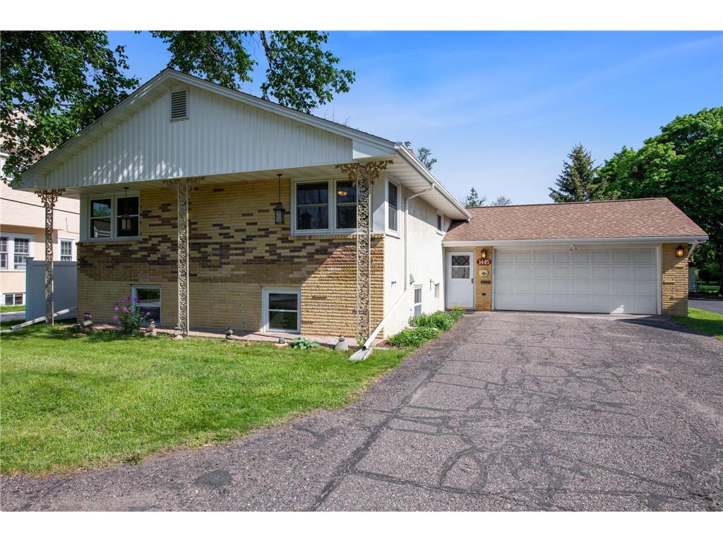 1445 Roselawn Avenue W, Roseville, MN, 55113 MLS 6374443 Edina Realty