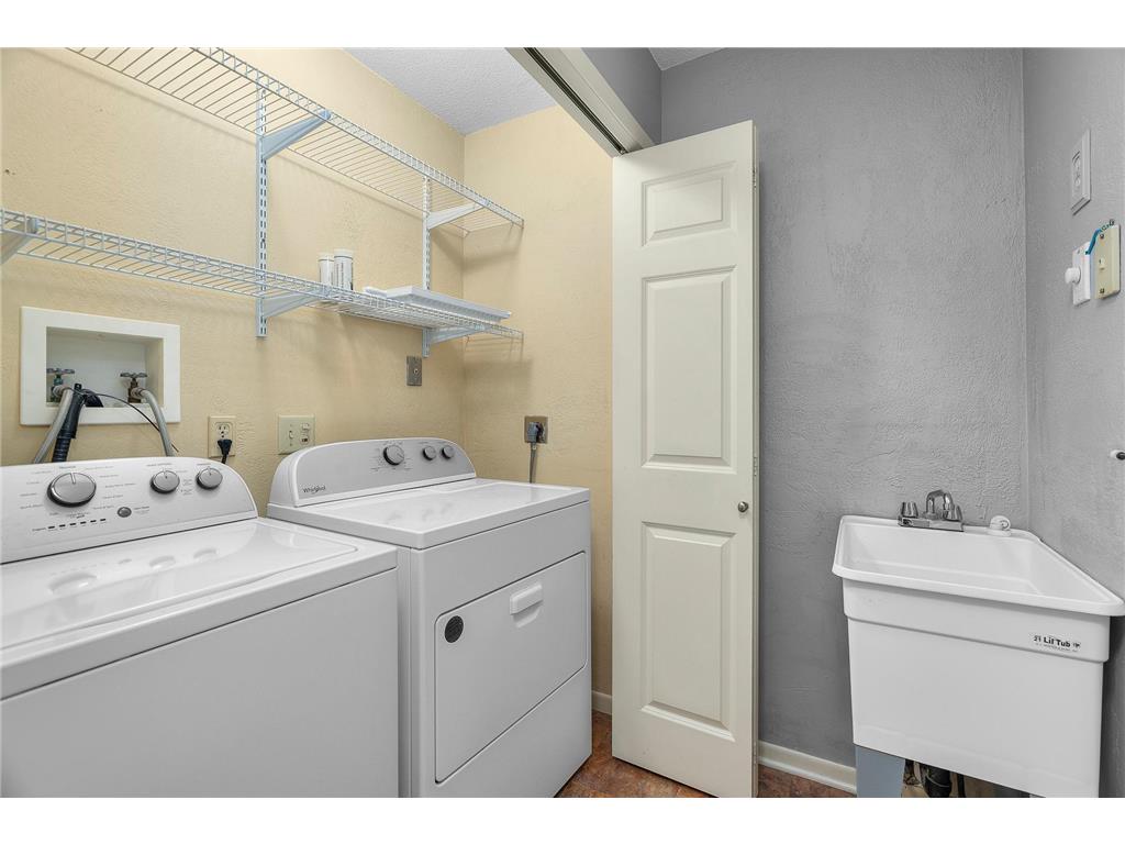 14451 Wellington Road Minnetonka MN 55391 7042042 image28