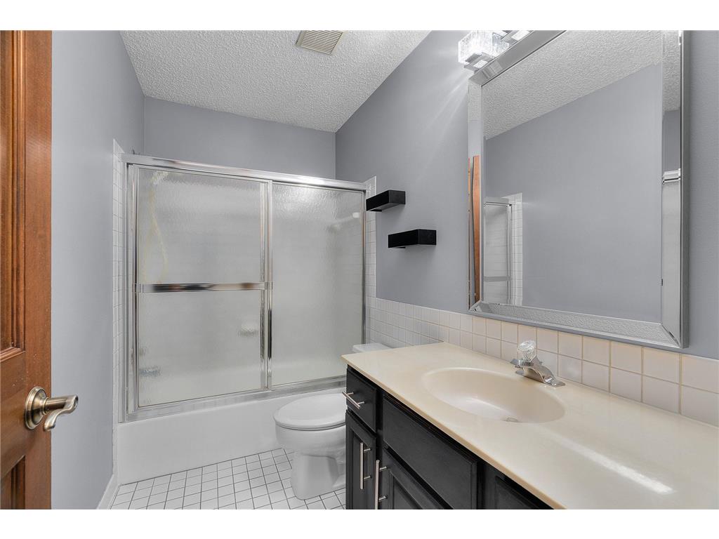 14451 Wellington Road Minnetonka MN 55391 7042042 image43