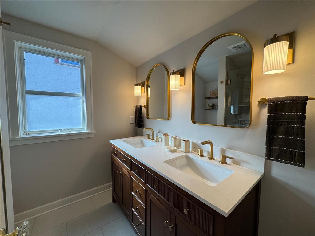 1446 Goodrich Avenue Saint Paul MN 55105 6816415 image14