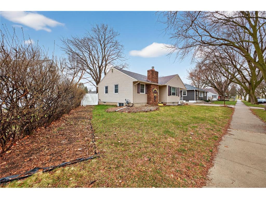 1447 13TH Avenue NW Rochester MN 55901 7051951 image3