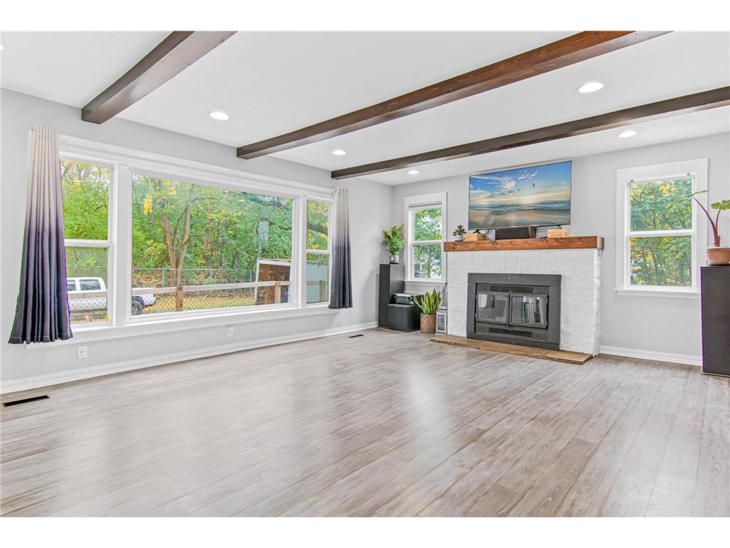 1447 6th Street E Saint Paul MN 55106 6501606 image1