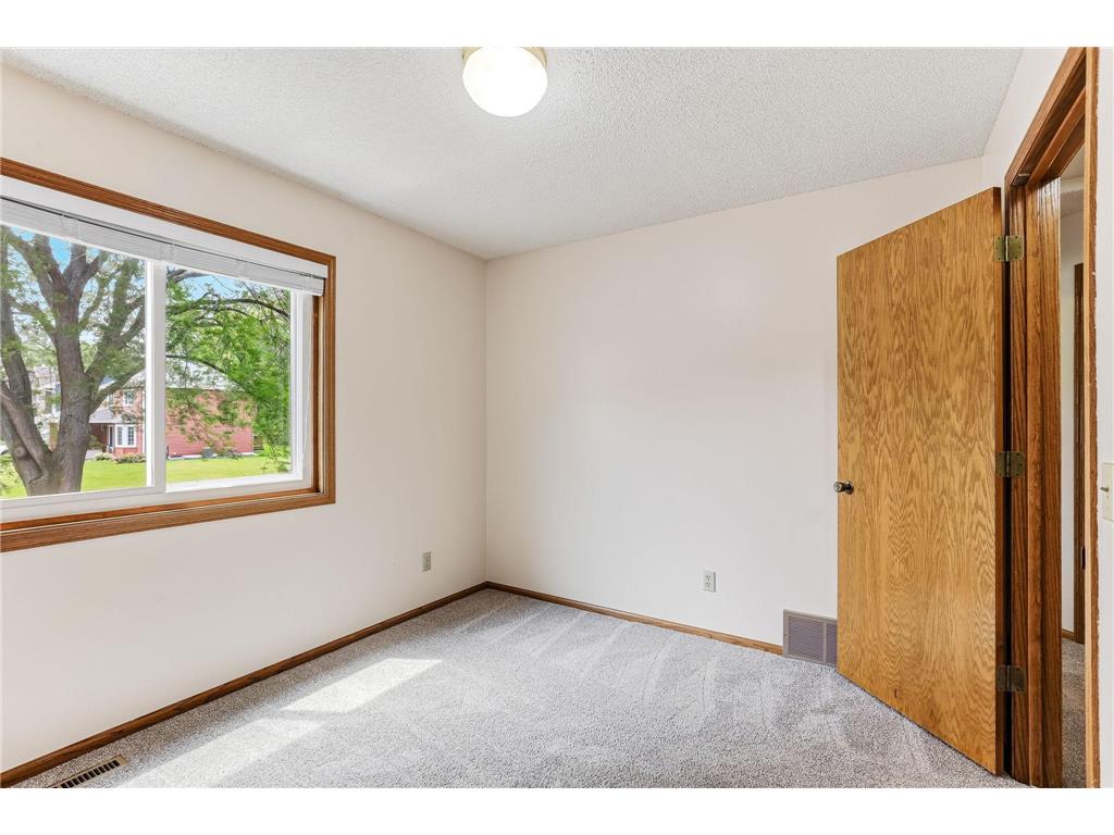 1447 Cutters Lane Eagan MN 55122 7098843 image19