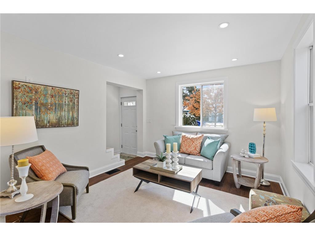 1447 Hague Avenue Saint Paul MN 55104 7034174 image1