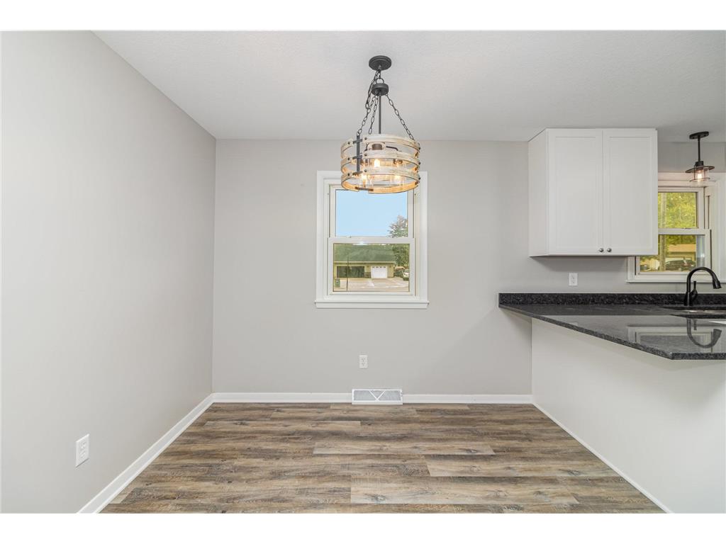 1448 Glynview Trail Faribault MN 55021 6805171 image7