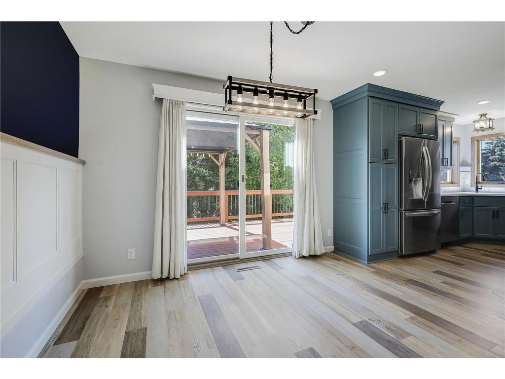 1448 Surrey Alcove Woodbury MN 55125 7074665 image9