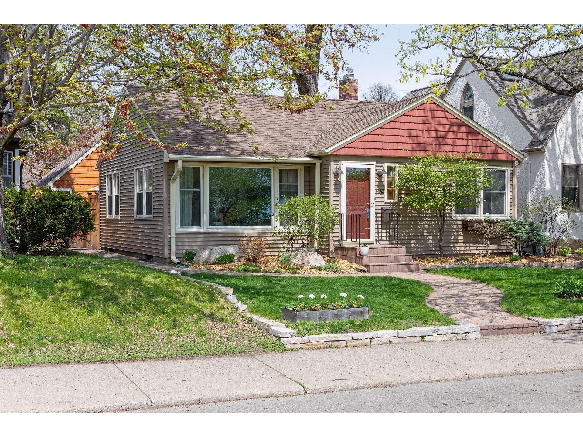 1449 Highland Parkway, Saint Paul, MN 55116 MLS 5734650 Edina Realty