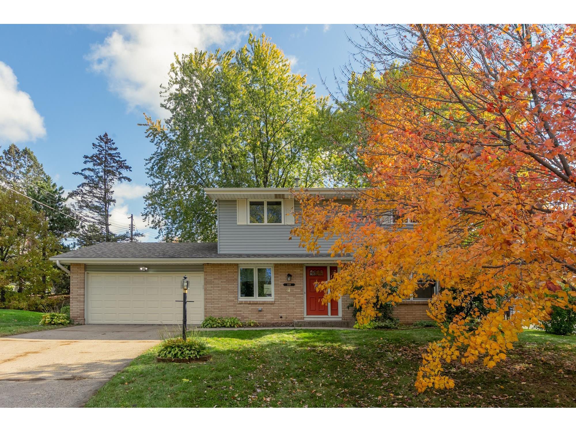 1449 Woodhill Drive, Woodbury, MN 55125 MLS 6123978 Edina Realty