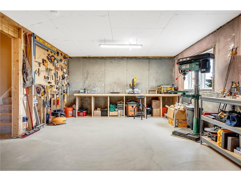 14498 River Hills Parkway, Dayton, MN, 55327 MLS 9088869 Edina Realty