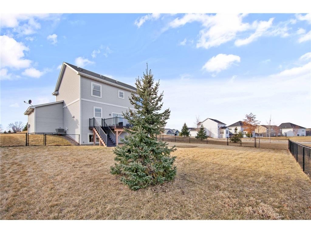 14498 River Hills Parkway, Dayton, MN, 55327 MLS 9088869 Edina Realty