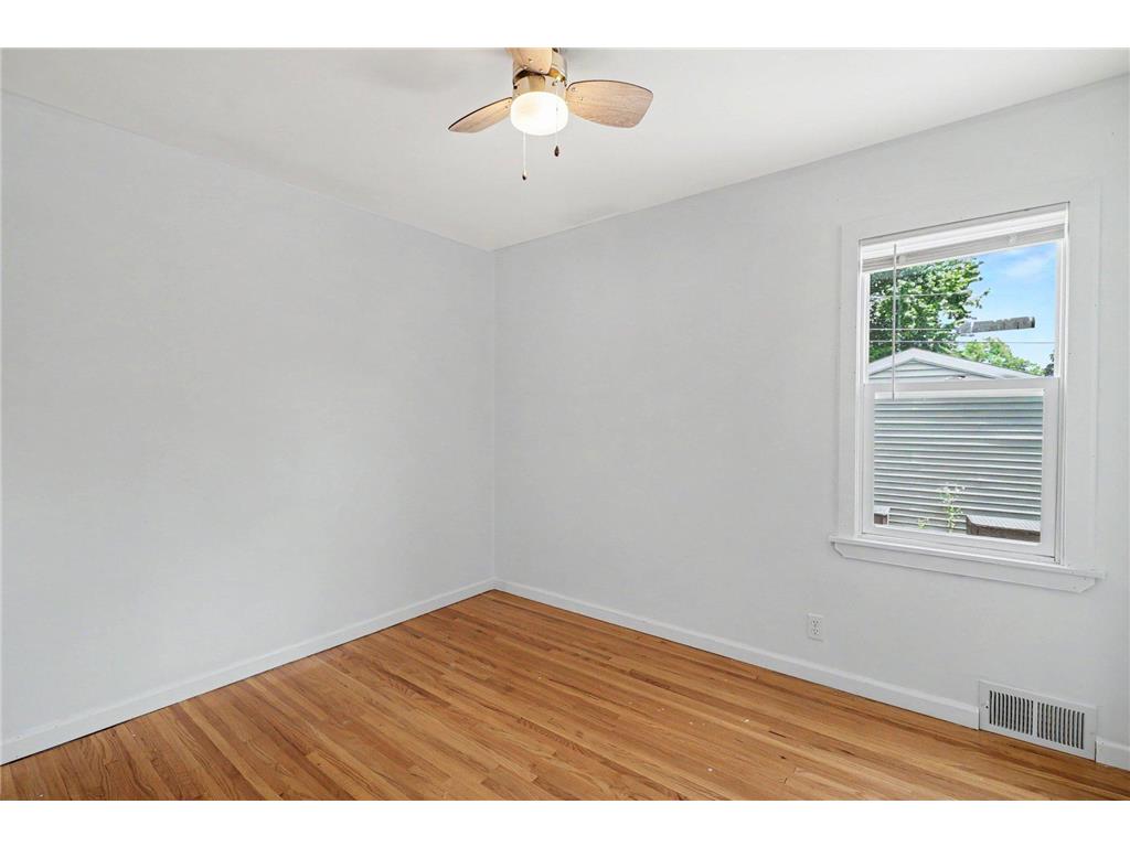 145 18th Avenue S South Saint Paul MN 55075 7099590 image12