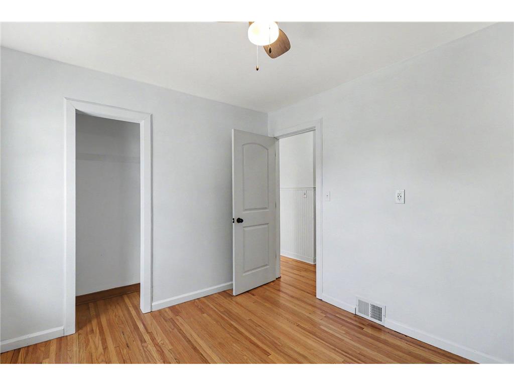145 18th Avenue S South Saint Paul MN 55075 7099590 image17