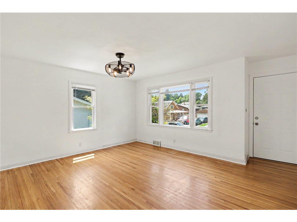 145 18th Avenue S South Saint Paul MN 55075 7099590 image3