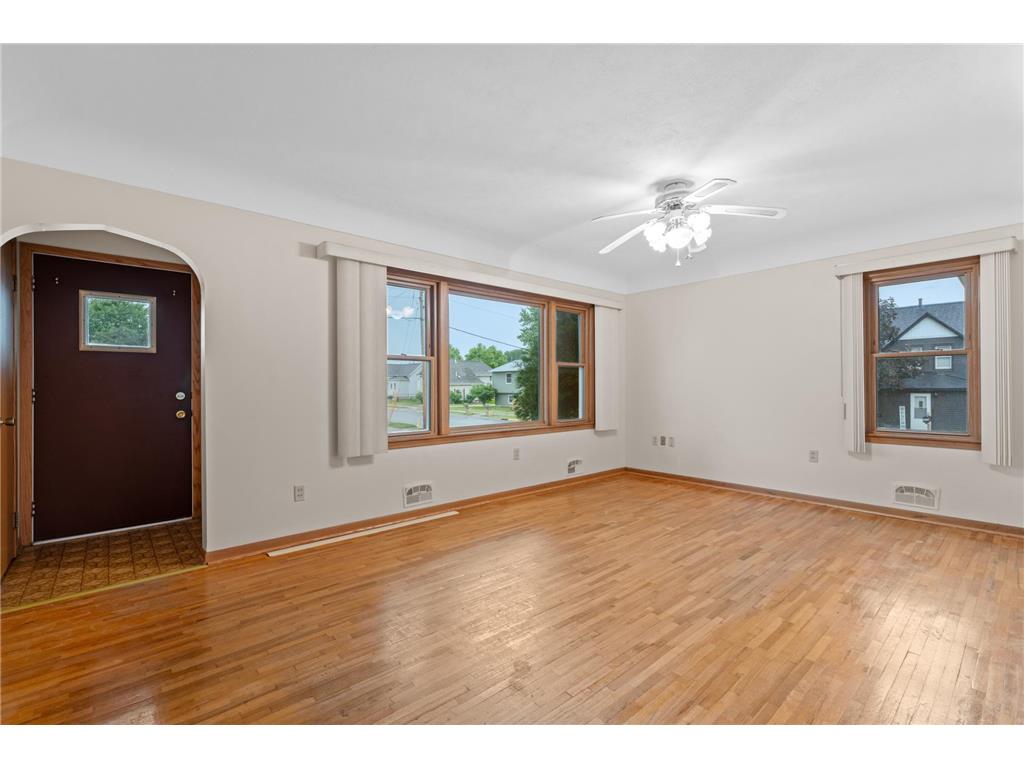 145 6th Street NW Plainview MN 55964 7094109 image4