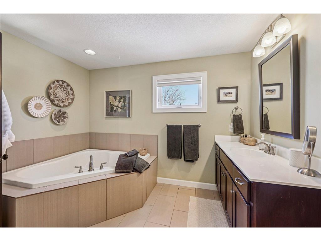 145 Cutacross Road Golden Valley MN 55422 7038843 image14