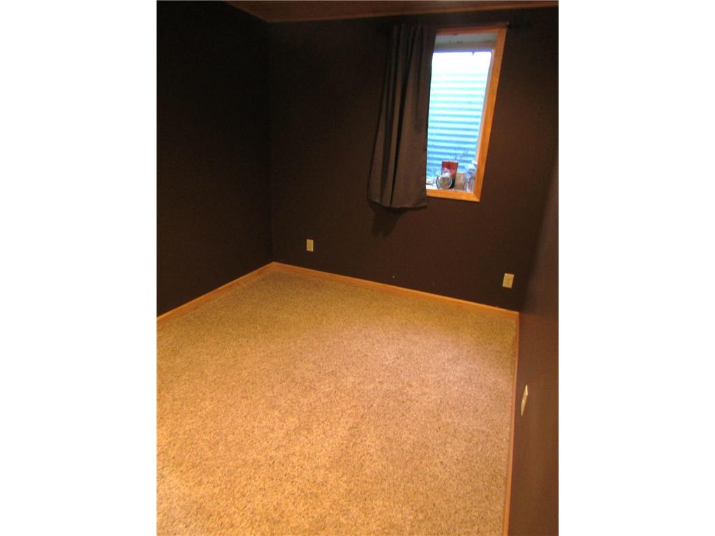 145 N Bordson Street Appleton MN 56208 6779233 image32