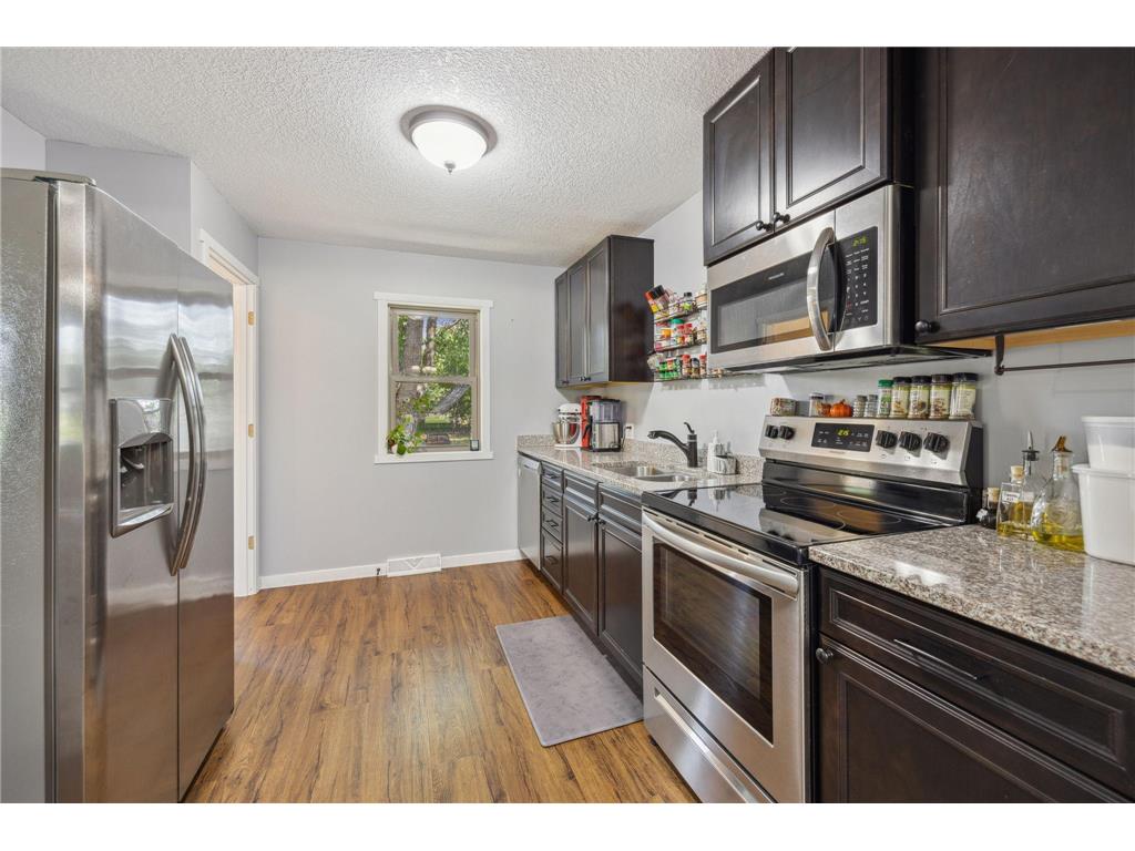 145 Pleasant Avenue N Annandale MN 55302 6593913 image1