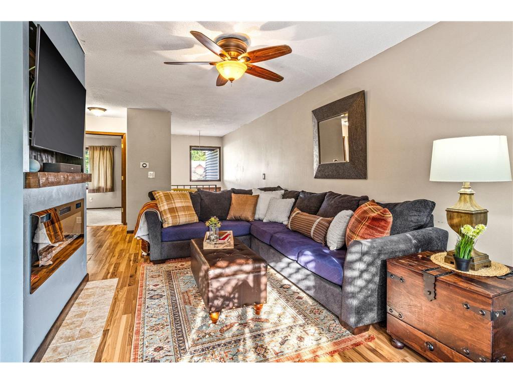 145 River Woods Lane Burnsville MN 55337 6794592 image1