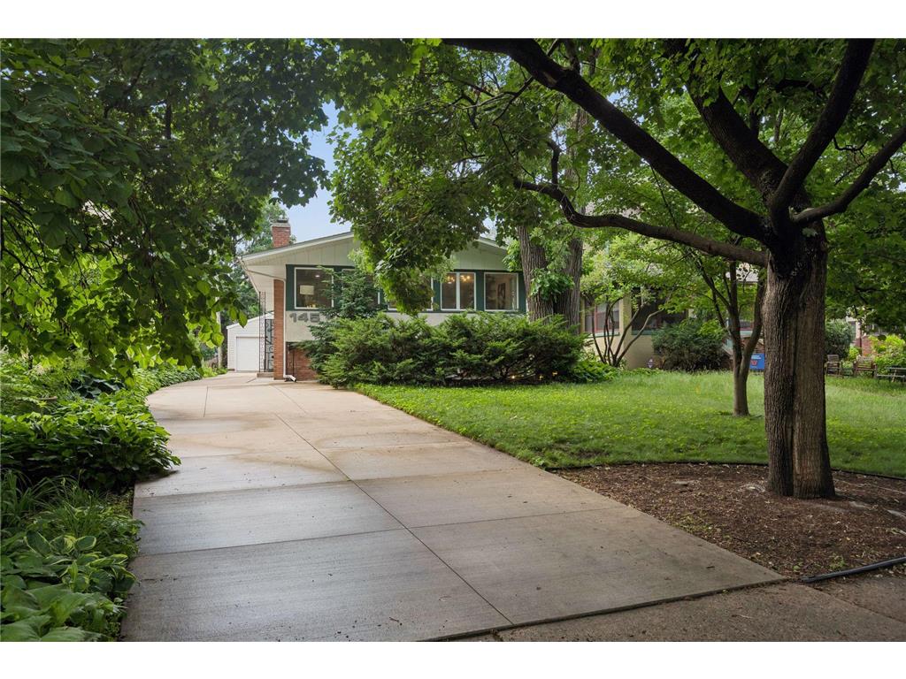 145 Rustic Lodge W Minneapolis MN 55419 7063843 image1