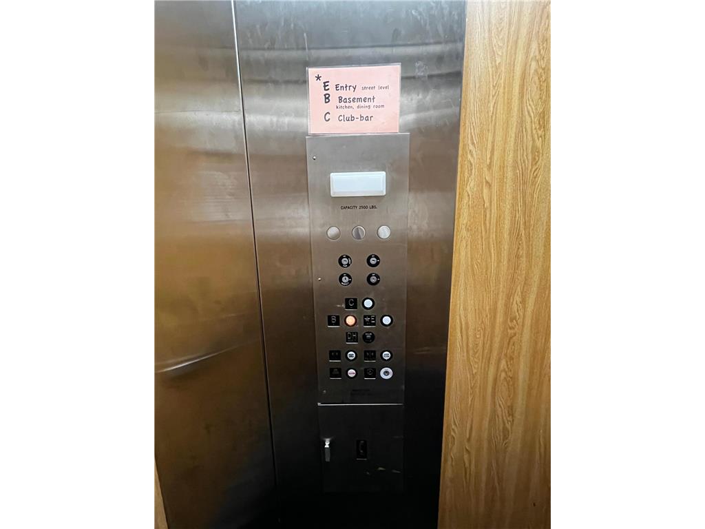 145 W Franklin Street Wells MN 56097 7014425 image15