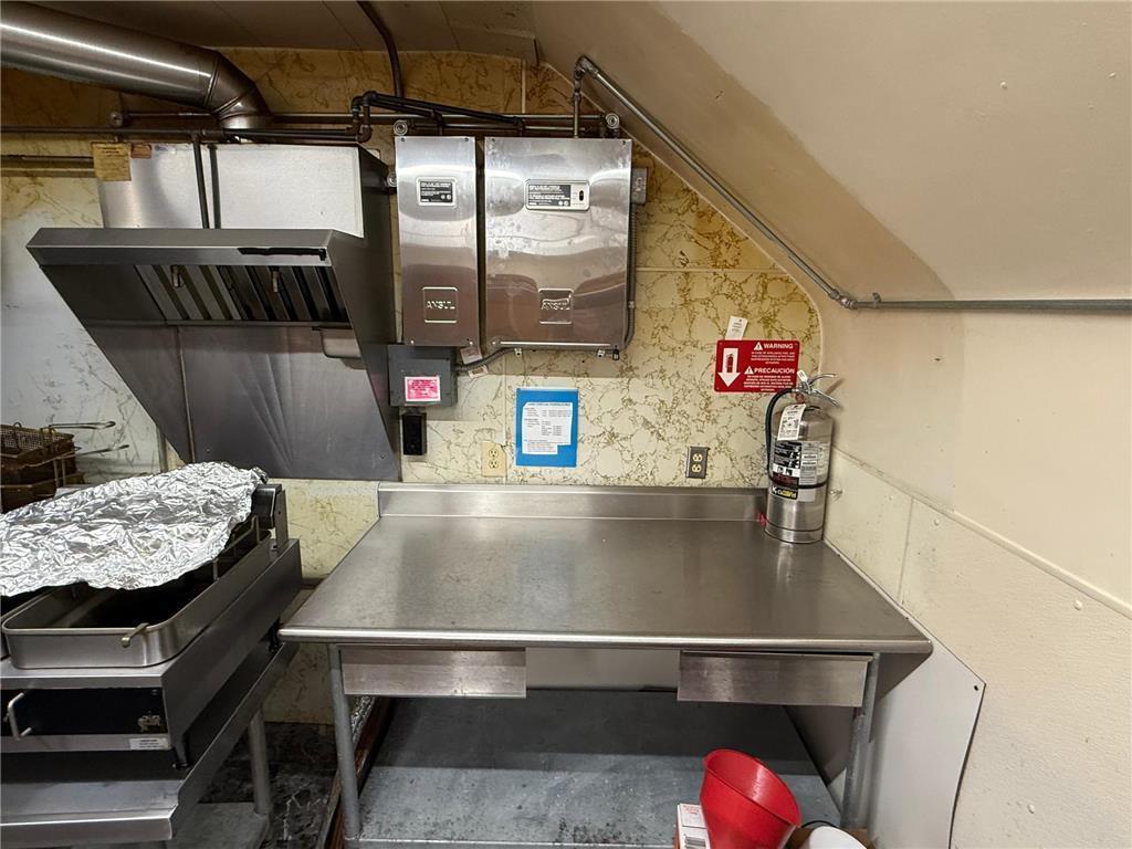 145 W Franklin Street Wells MN 56097 7014425 image27