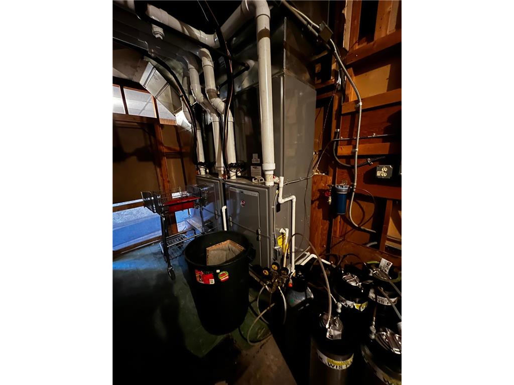 145 W Franklin Street Wells MN 56097 7014425 image34