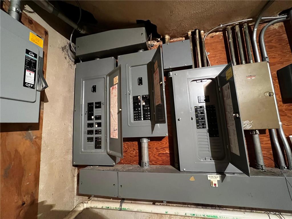 145 W Franklin Street Wells MN 56097 7014425 image36