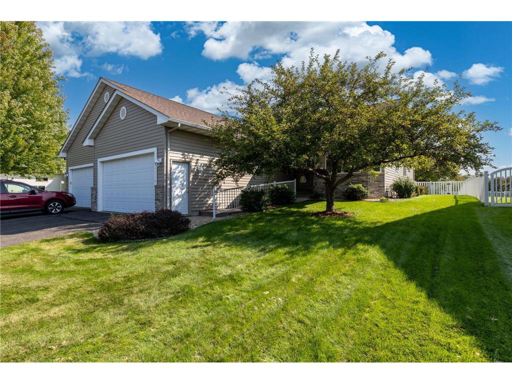 1450 Foster Street River Falls WI 54022 6783395 image1