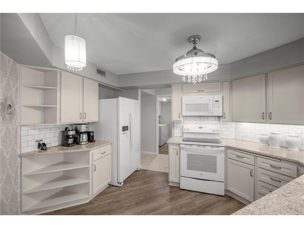 14501 Atrium Way #225 Minnetonka MN 55345 7105838 image3