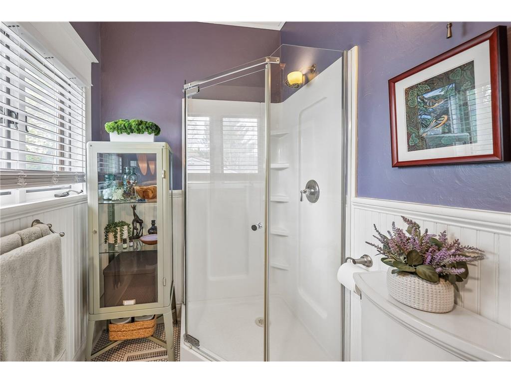 1451 Charles Avenue Saint Paul MN 55104 7042502 image13