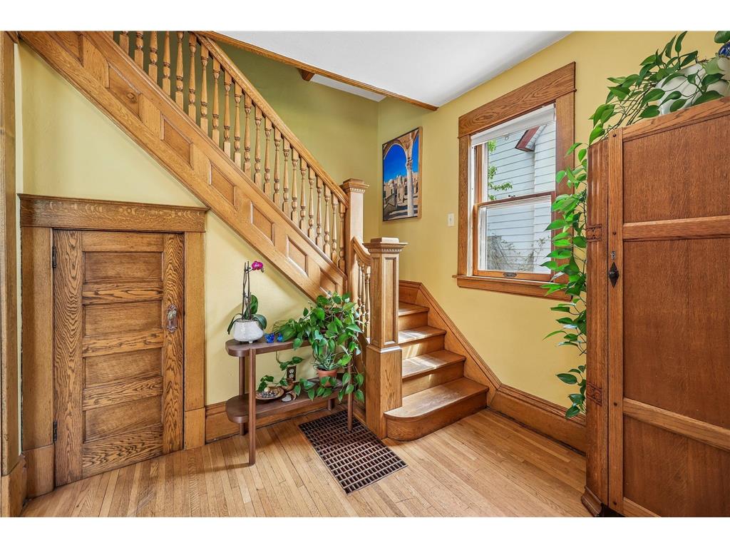 1451 Charles Avenue Saint Paul MN 55104 7042502 image14