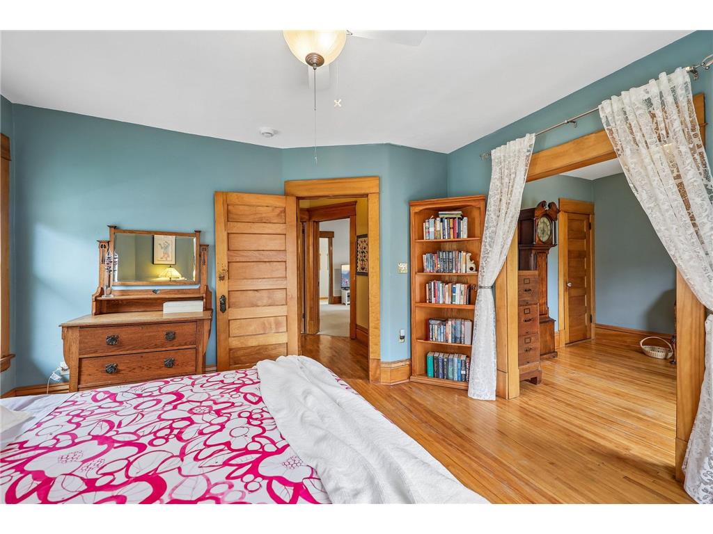 1451 Charles Avenue Saint Paul MN 55104 7042502 image19
