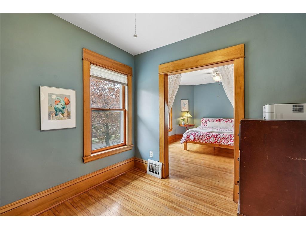 1451 Charles Avenue Saint Paul MN 55104 7042502 image20