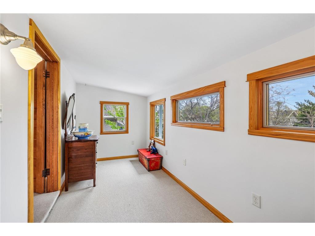 1451 Charles Avenue Saint Paul MN 55104 7042502 image27