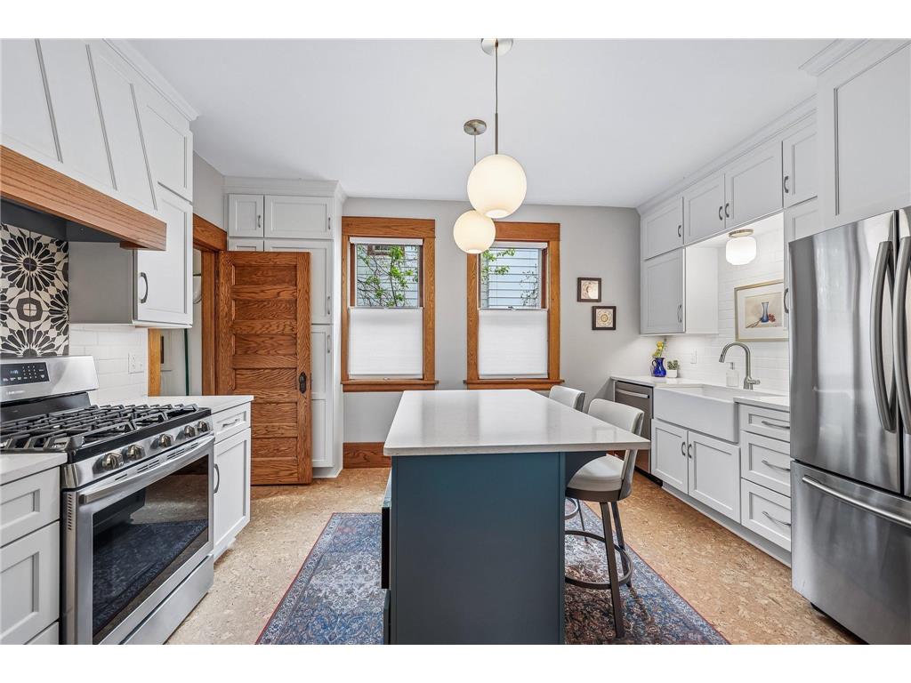 1451 Charles Avenue Saint Paul MN 55104 7042502 image3