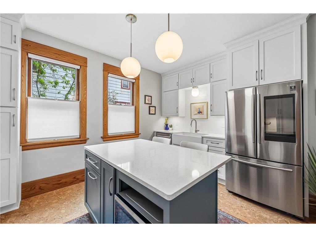 1451 Charles Avenue Saint Paul MN 55104 7042502 image4