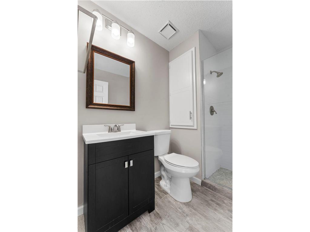 14510 Wellington Road Minnetonka MN 55391 7042820 image19