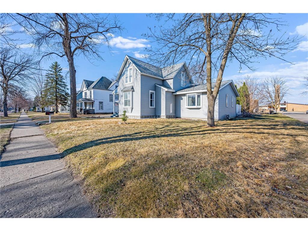 1452 5th Avenue Windom MN 56101 7044043 image5